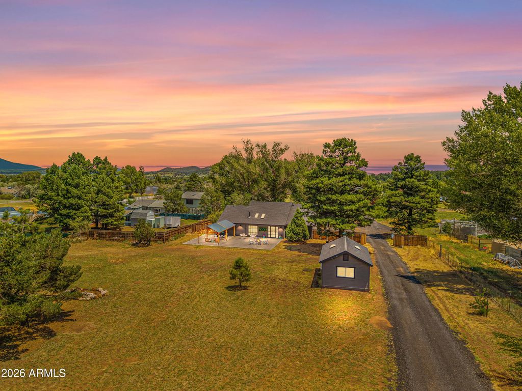 8150 N Masters Lane, Flagstaff