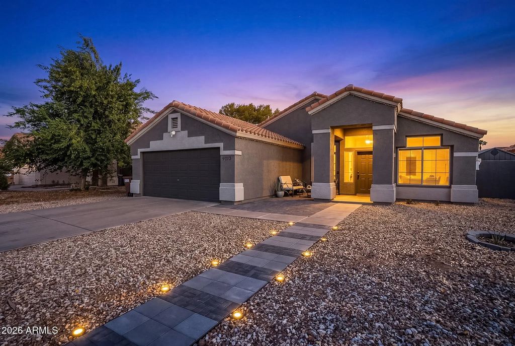 9213 W Athens Street, Peoria