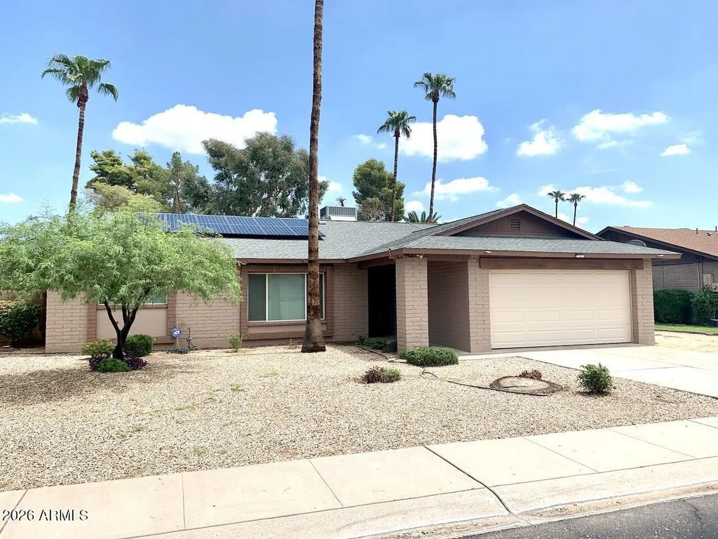 15611 N 57th Lane, Glendale