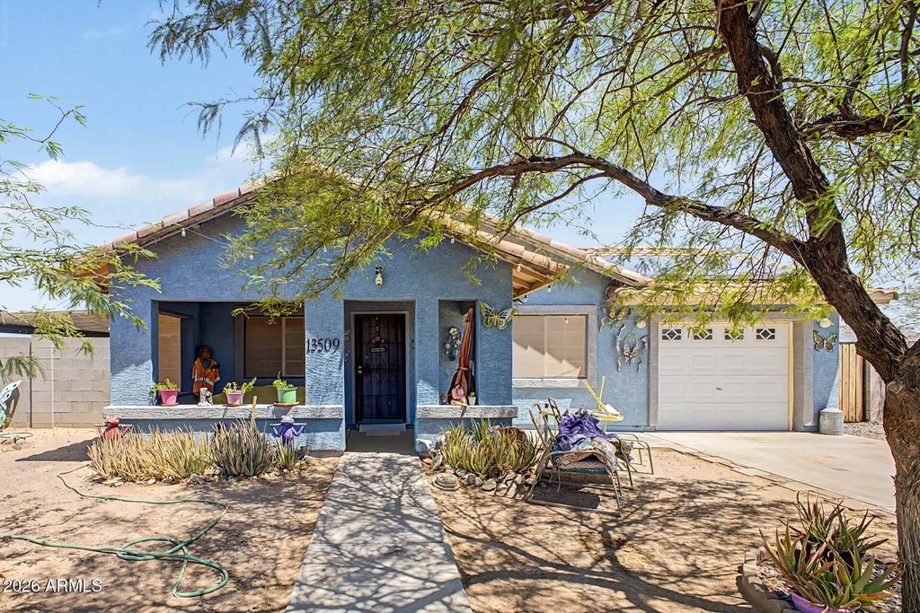 13509 S Silent Road, Arizona City
