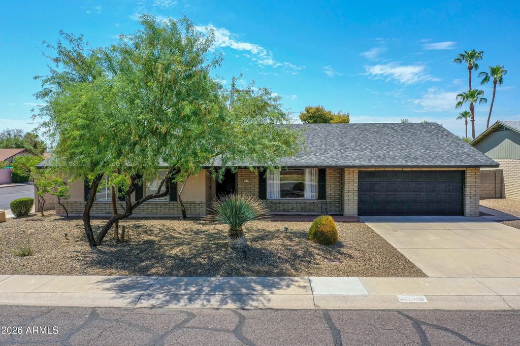 4541 E Willow Avenue, Phoenix