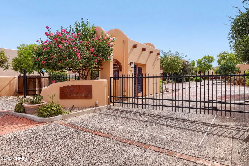 6411 S River Drive (unit 4), Tempe