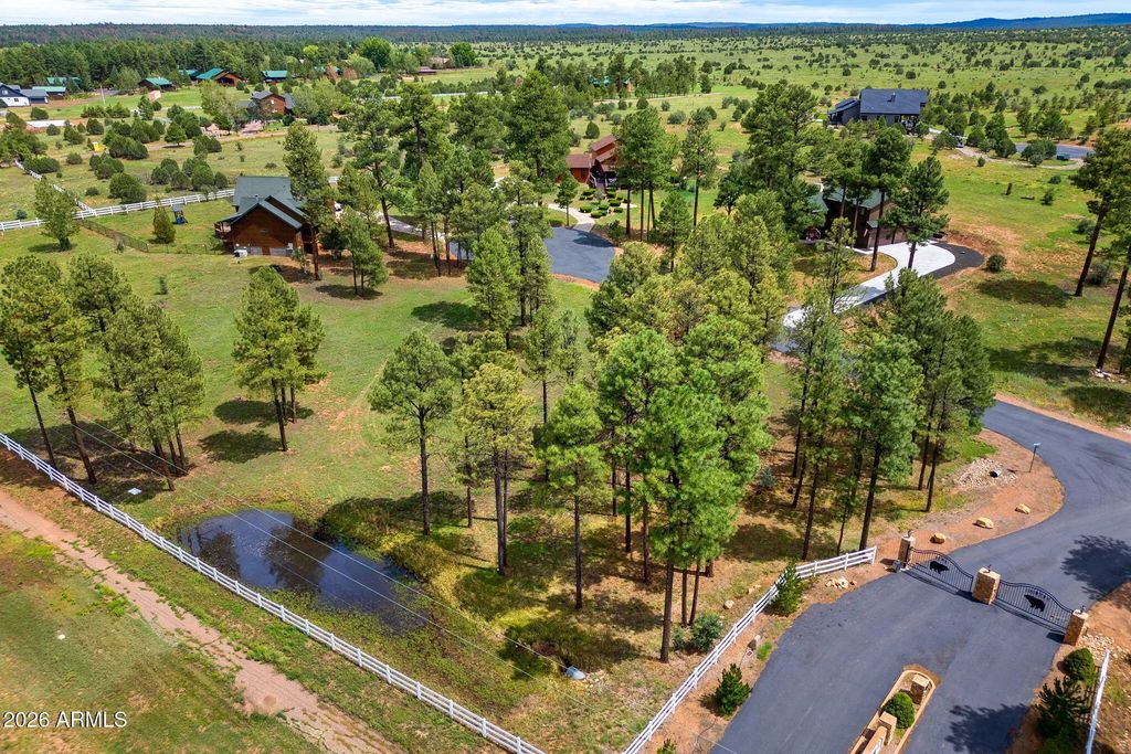 2254 Brown Bear Circle (unit 1), Overgaard
