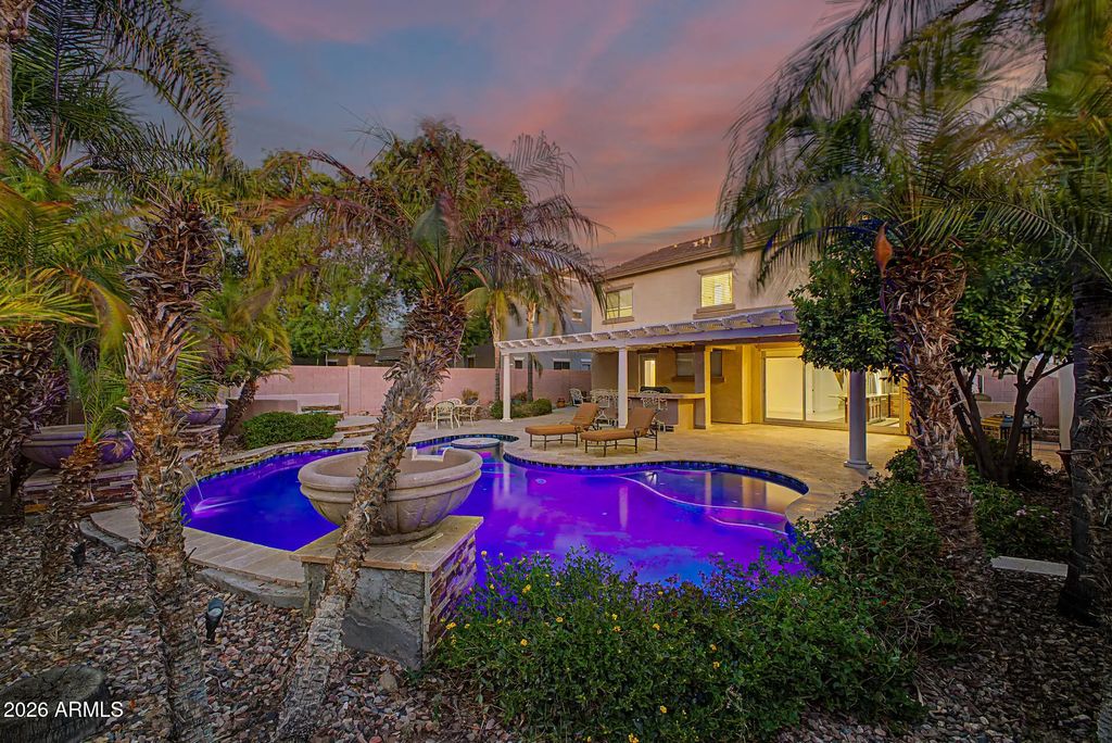 10044 E Los Lagos Vista Avenue, Mesa