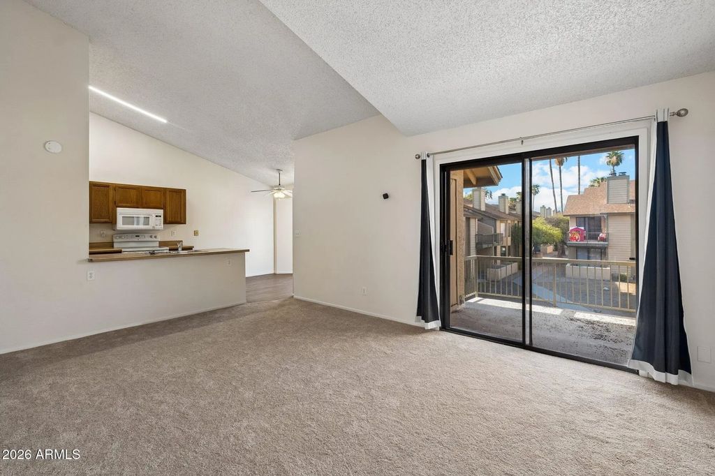 5236 W Peoria Avenue (unit 239), Glendale