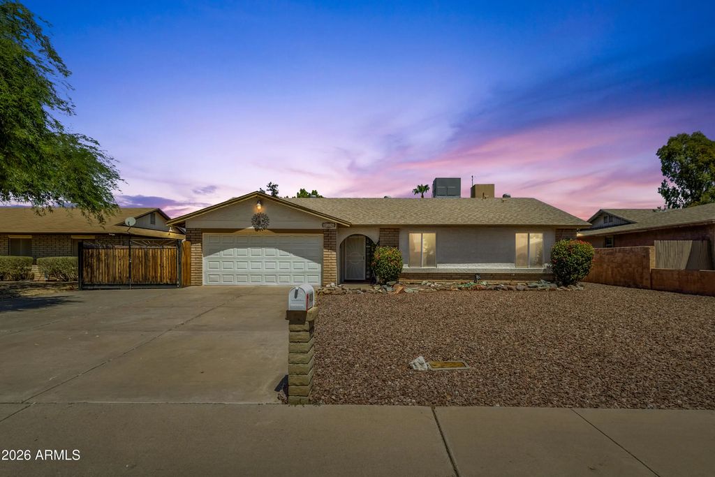 4126 W Sweetwater Avenue, Phoenix