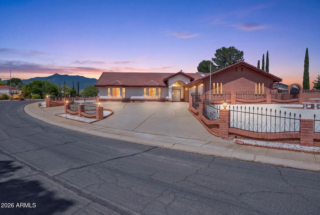 1163 Exeter Drive, Sierra Vista