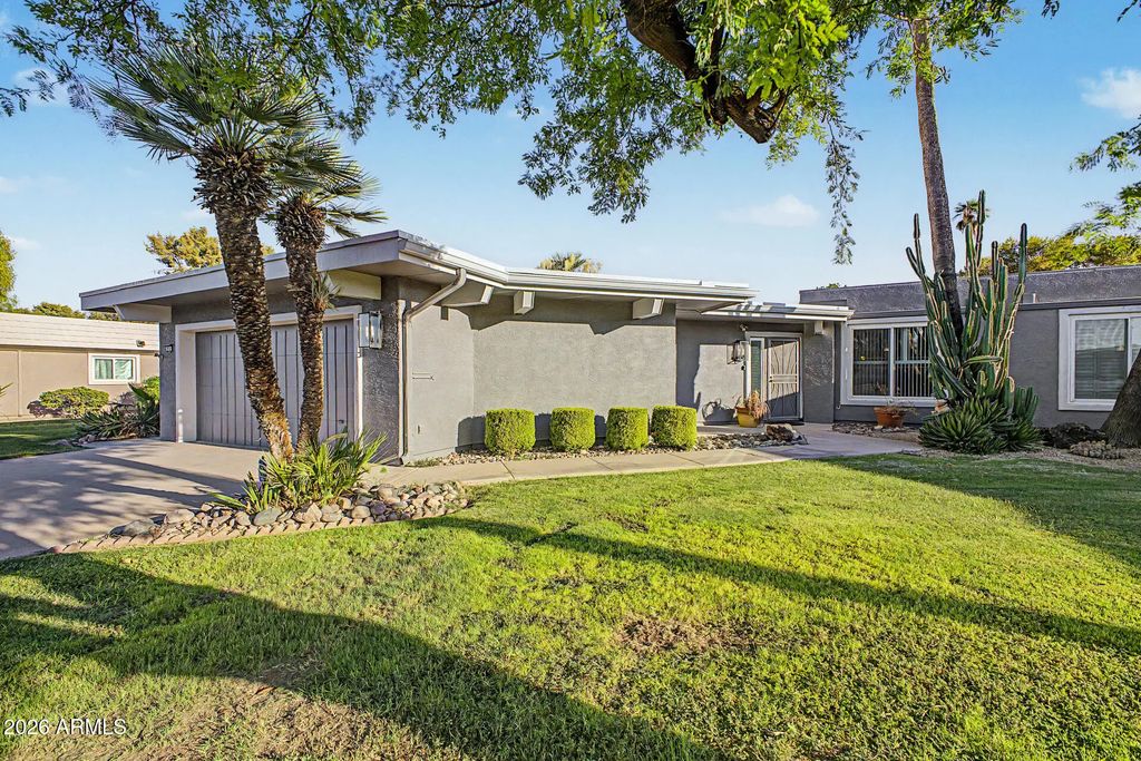 10501 W Pineaire Drive, Sun City