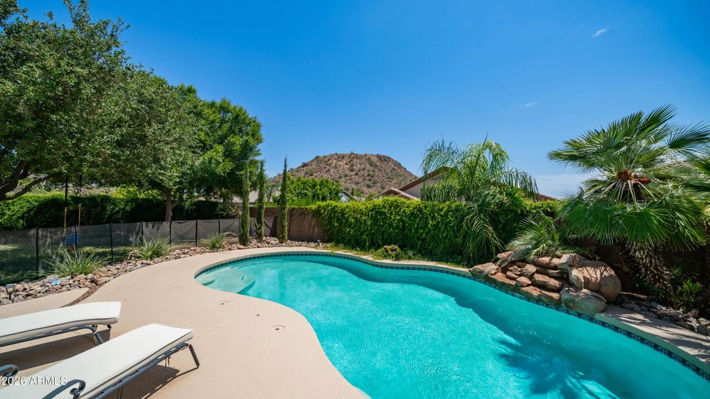 8723 E Hillview Street, Mesa