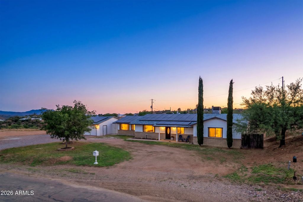 985 E Saguaro Drive, Globe