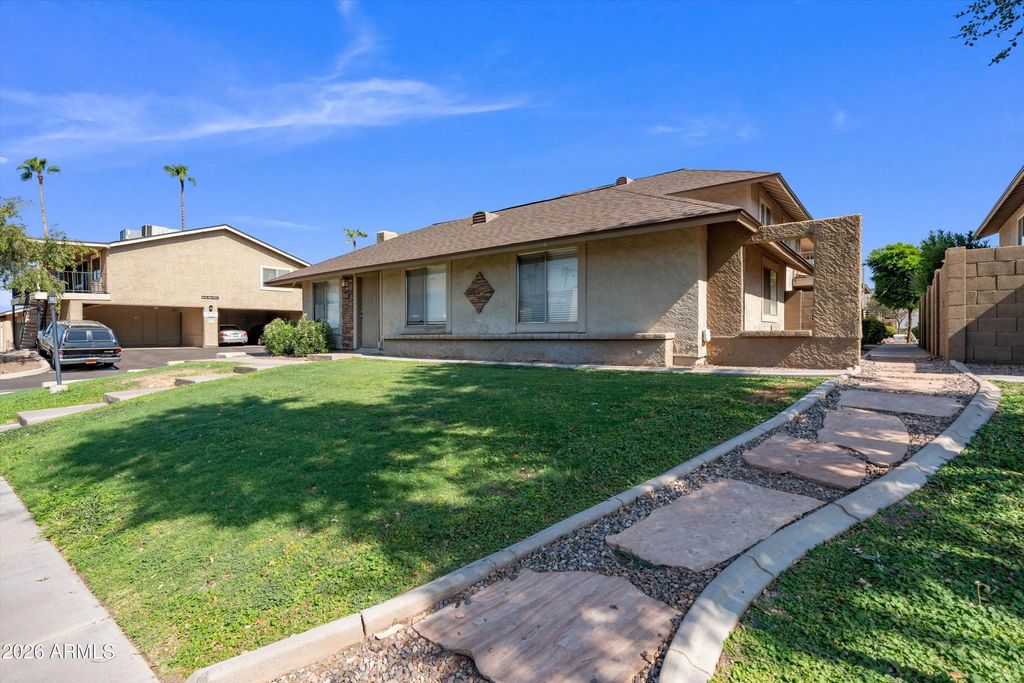 8524 E Belleview Street, Scottsdale