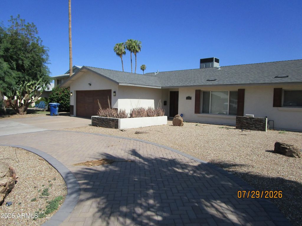 1316 E Donner Drive, Tempe