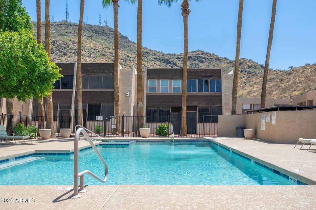 1601 W Sunnyside Drive (unit 121), Phoenix