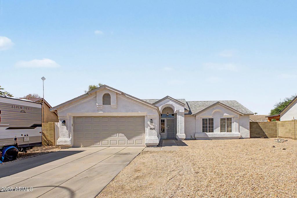7626 W Missouri Avenue, Glendale