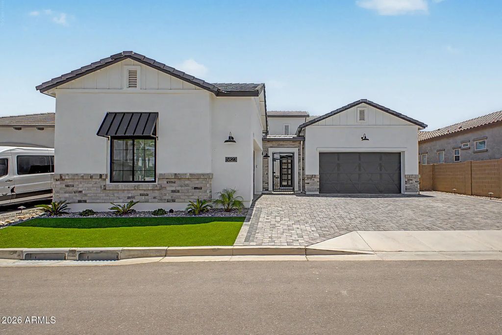 5823 E Sanford Street, Mesa