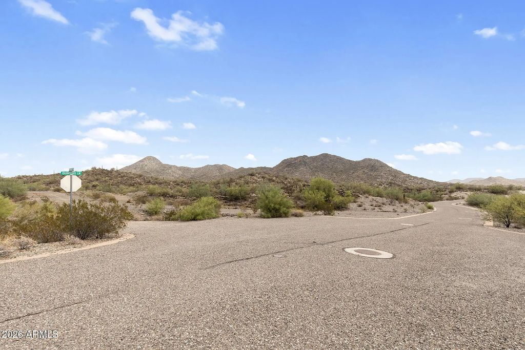 N Quintero Lane (unit -), Peoria