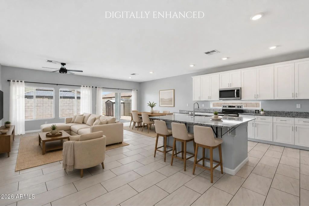 1692 W Aztec Drive, Coolidge