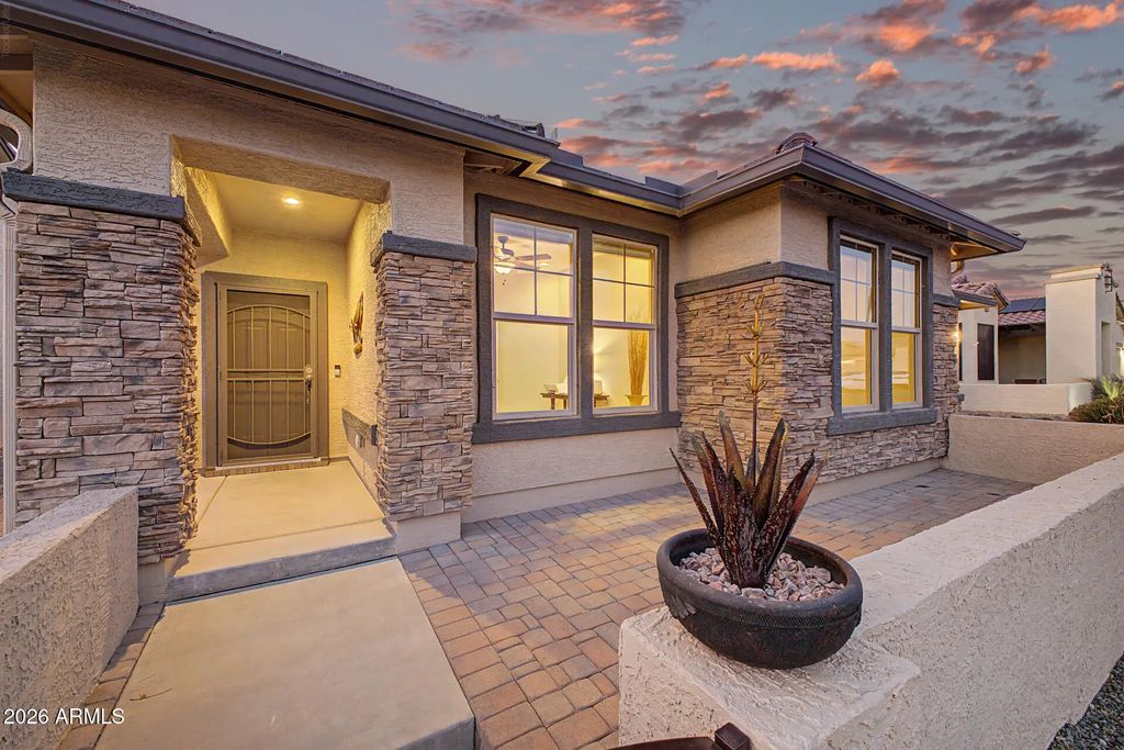 17482 W Cedarwood Lane, Goodyear