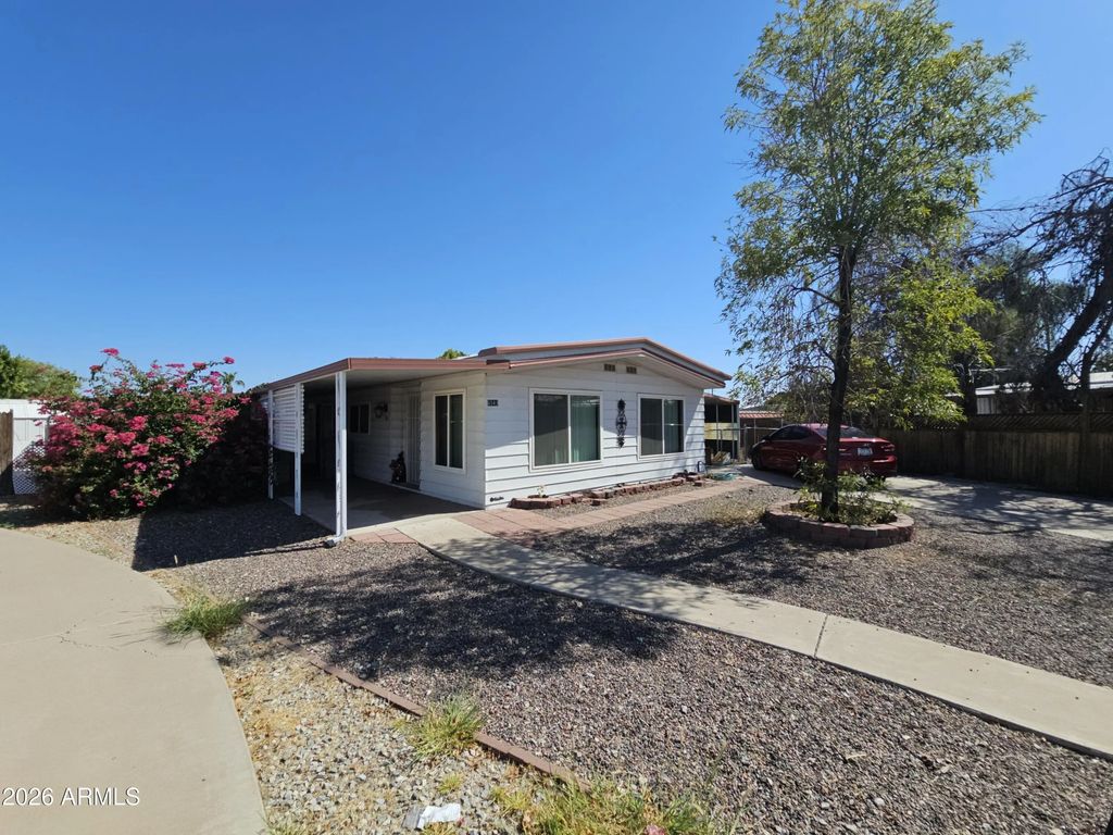 6543 W Hatcher Road E, Glendale
