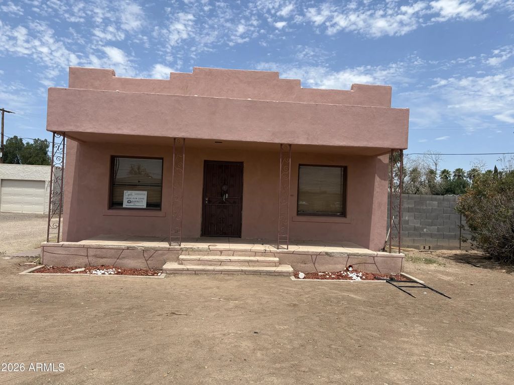 566 W Pinkley Avenue, Coolidge