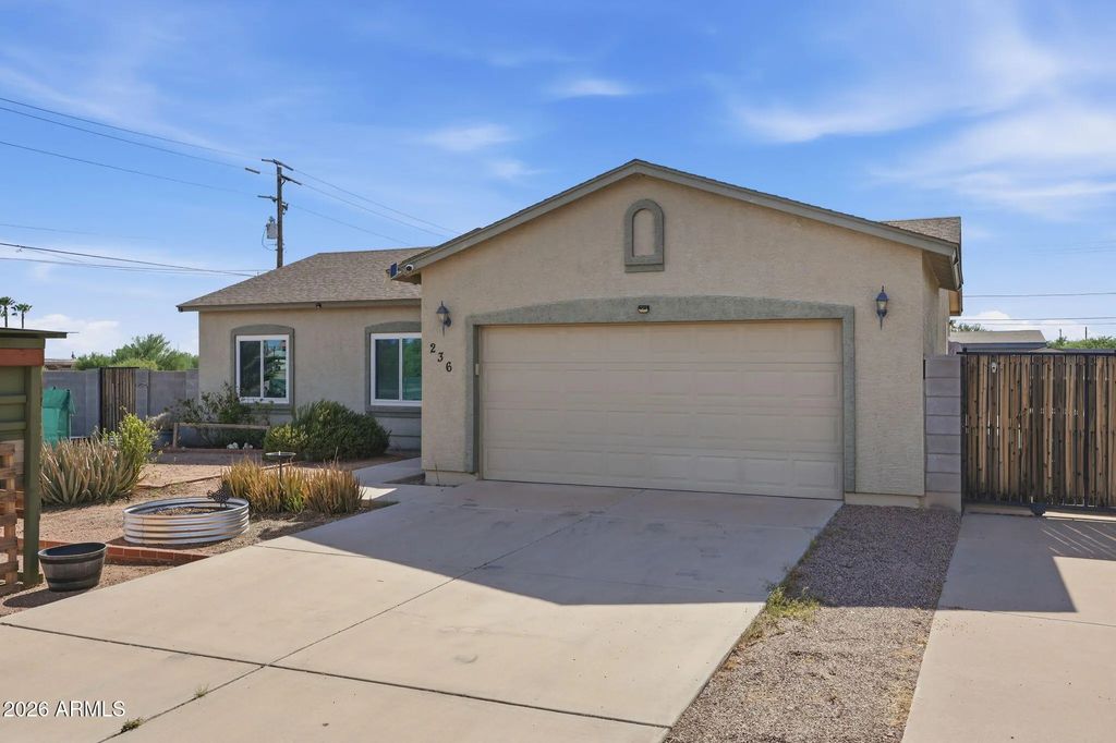 236 N Thunderbird Drive, Apache Junction