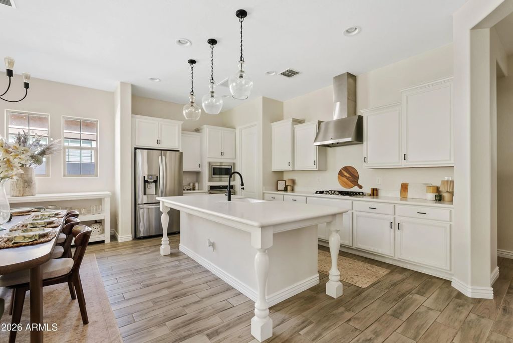 224 W Fellars Drive, Phoenix