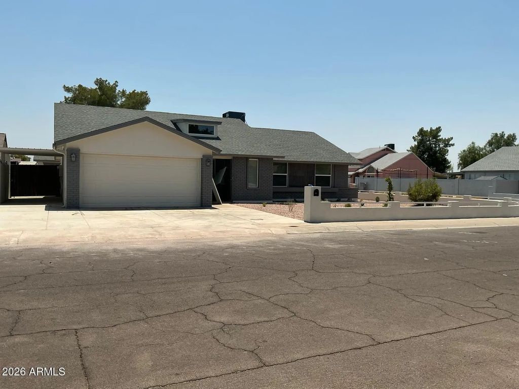 8837 W Highland Avenue, Phoenix