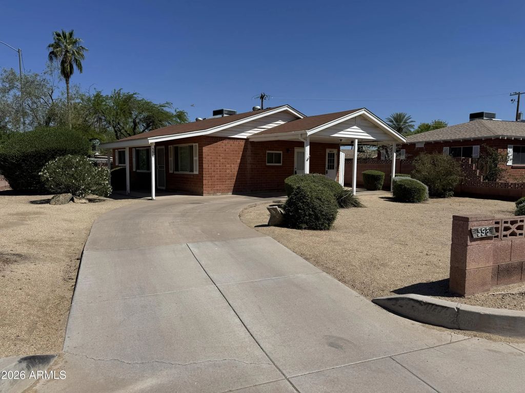 598 W Flint Street, Chandler