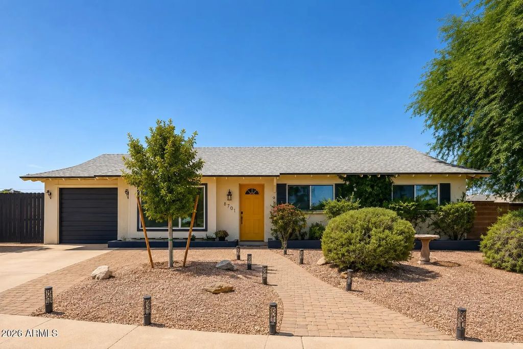 8701 E Cambridge Avenue, Scottsdale