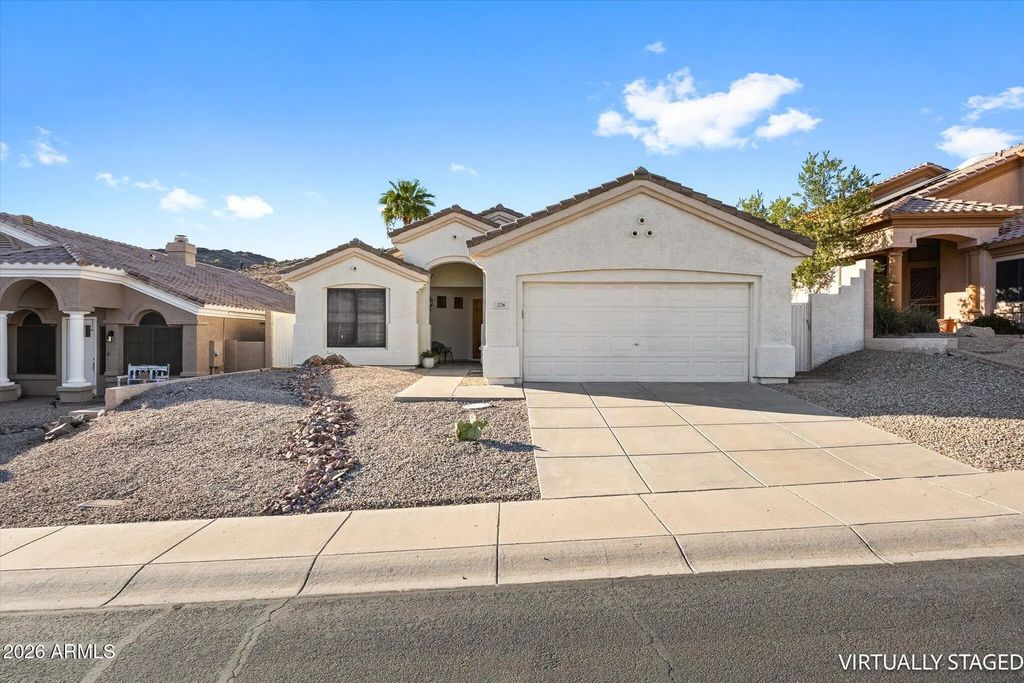 276 E Ashurst Drive, Phoenix