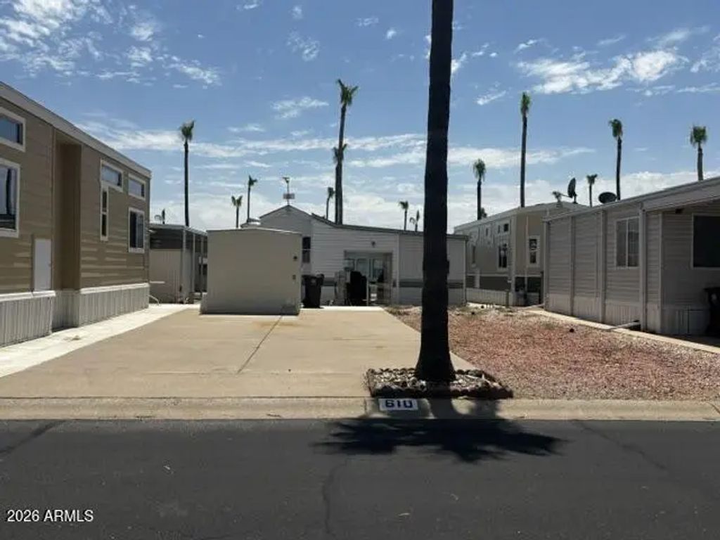 610 S Ironstone Drive (unit 610), Apache Junction