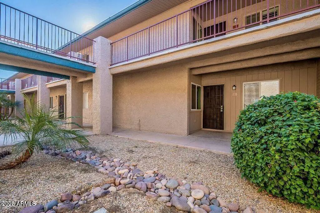 4354 N 82nd Street (unit 142), Scottsdale