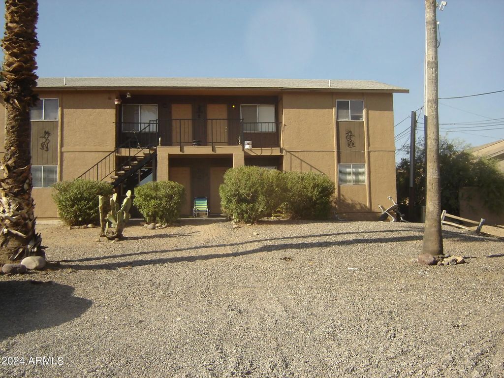 450 Palm Drive (unit Apt 1), Wickenburg