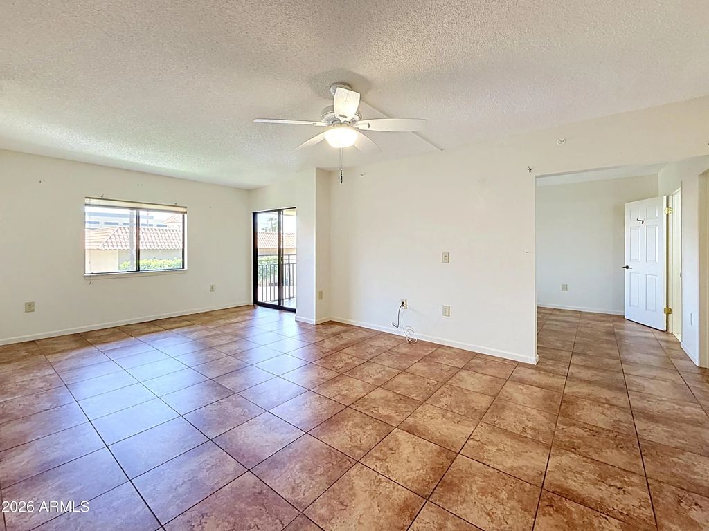 10330 W Thunderbird Boulevard (unit C304), Sun City