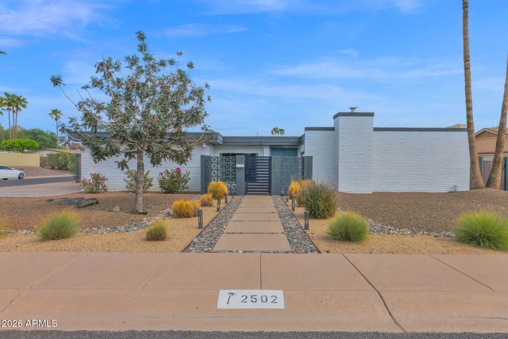 2502 E North Lane, Phoenix