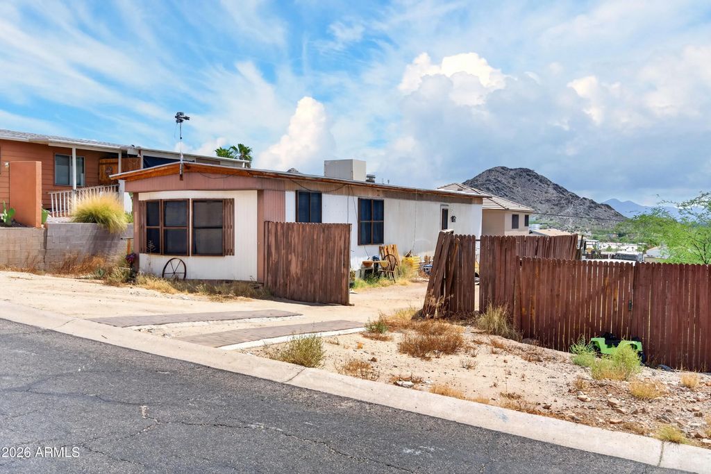 13029 N 18th Place, Phoenix