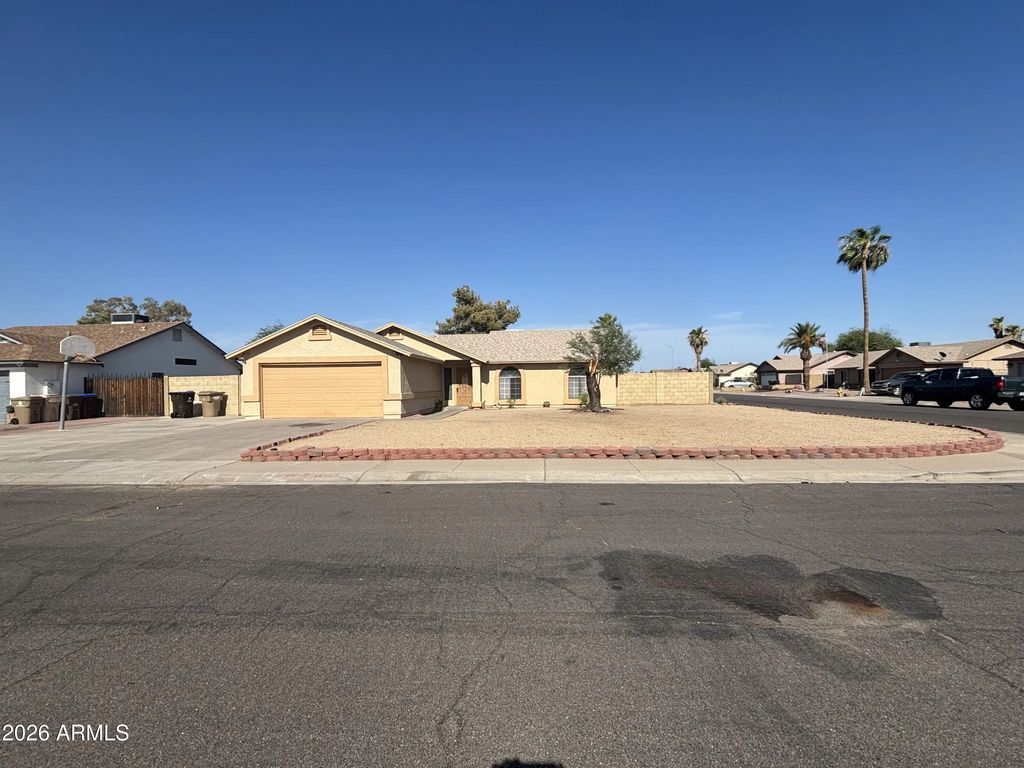 8901 N 86th Drive, Peoria