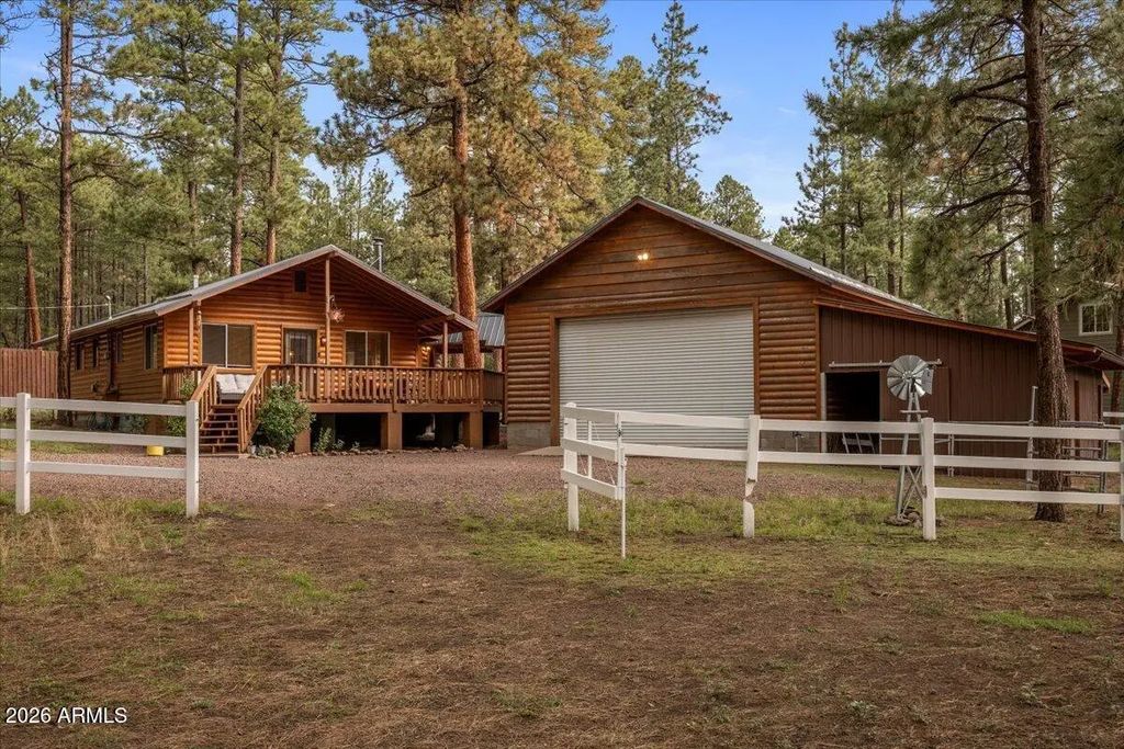11 Whitetail Road, Alpine