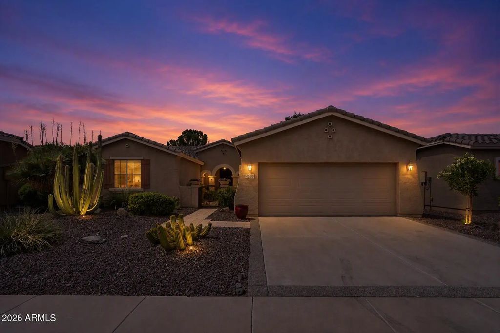 42809 W Whispering Wind Lane, Maricopa