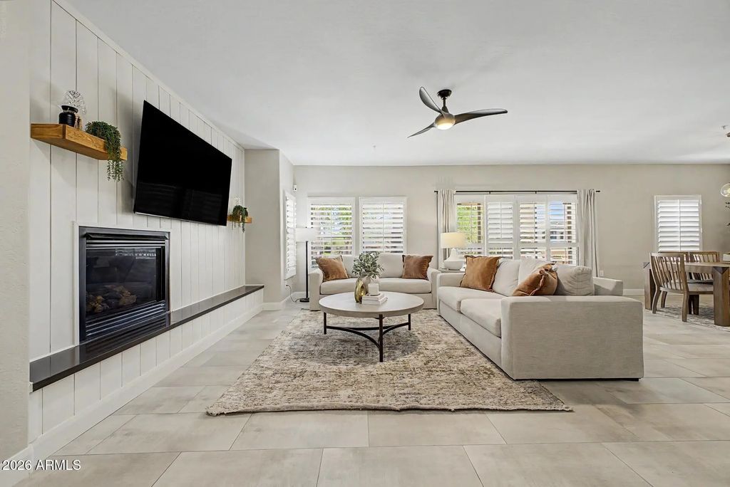 20121 N 76th Street (unit 1019), Scottsdale