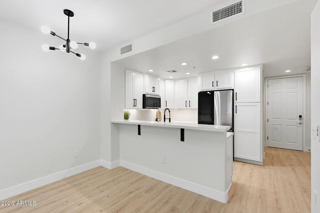 5450 E Deer Valley Drive (unit 1200), Phoenix