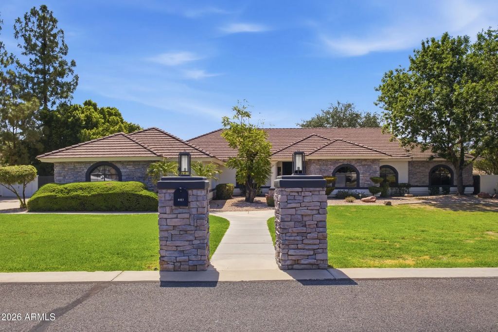 4451 E Desert Lane, Gilbert