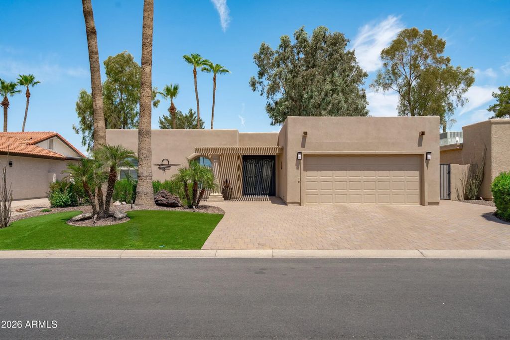 9736 E Watford Way E, Sun Lakes