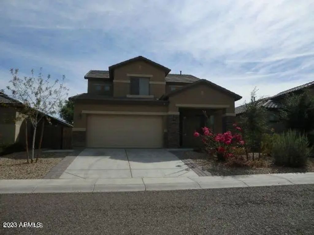 18045 W Carol Avenue, Waddell