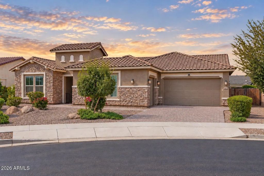 18814 E Walnut Drive, Queen Creek