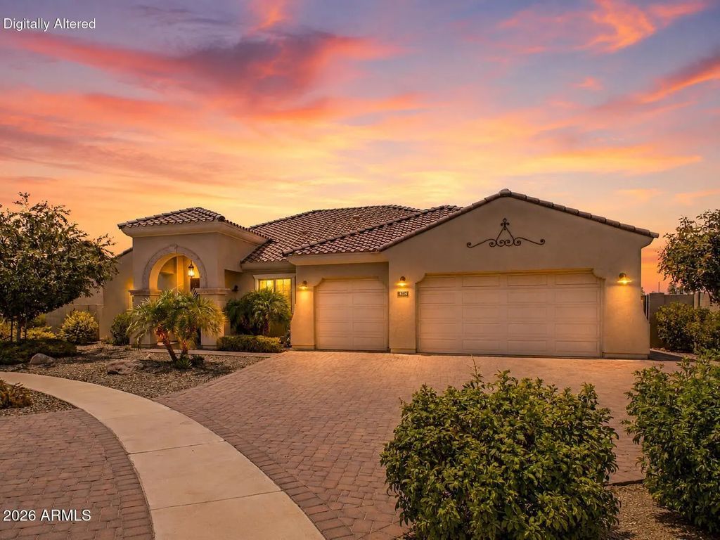 8428 S 16th Drive, Phoenix