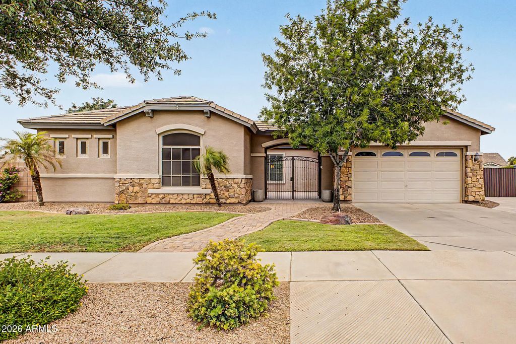 19006 E Arrowhead Trail, Queen Creek