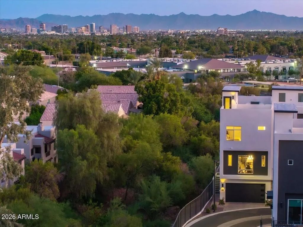 1717 E Morten Avenue (unit 64), Phoenix