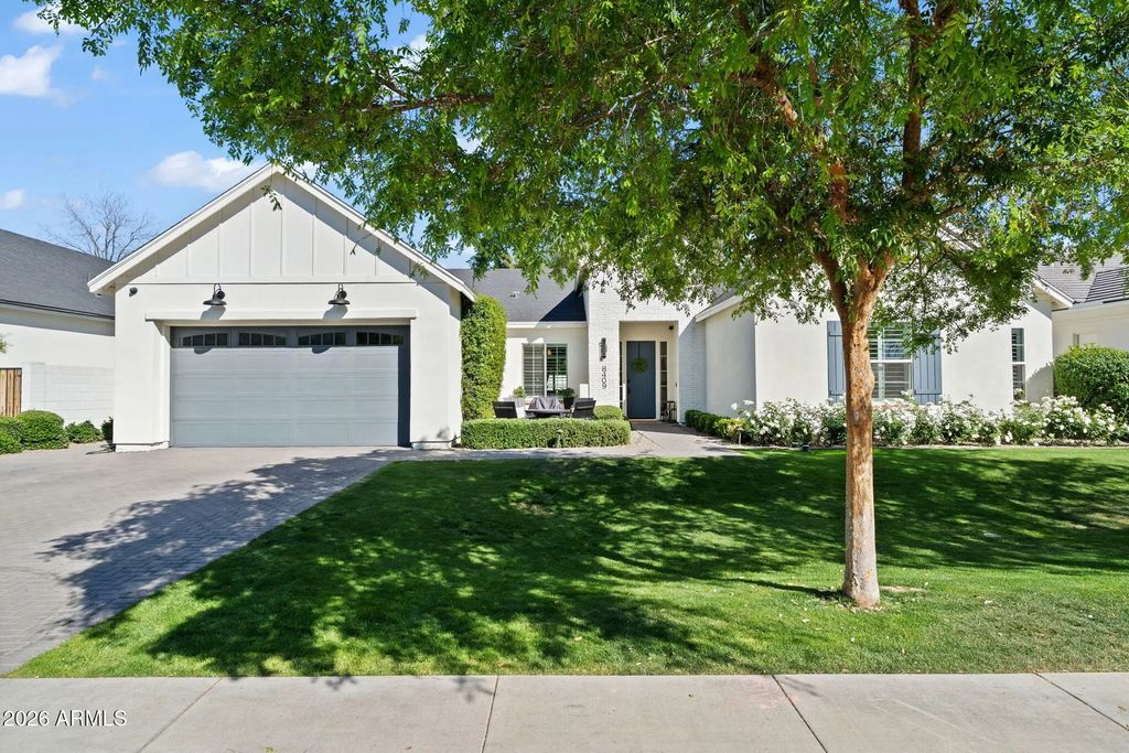 8409 N Diller Grove Lane, Phoenix