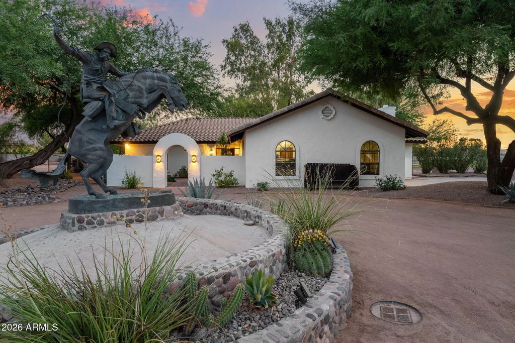 2601 E Mesquite Street, Gilbert
